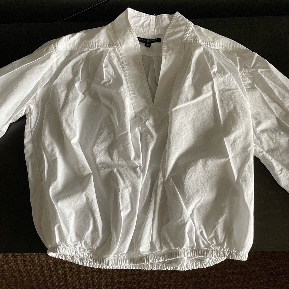 Banana Republic Cream V-Neck Blouse
